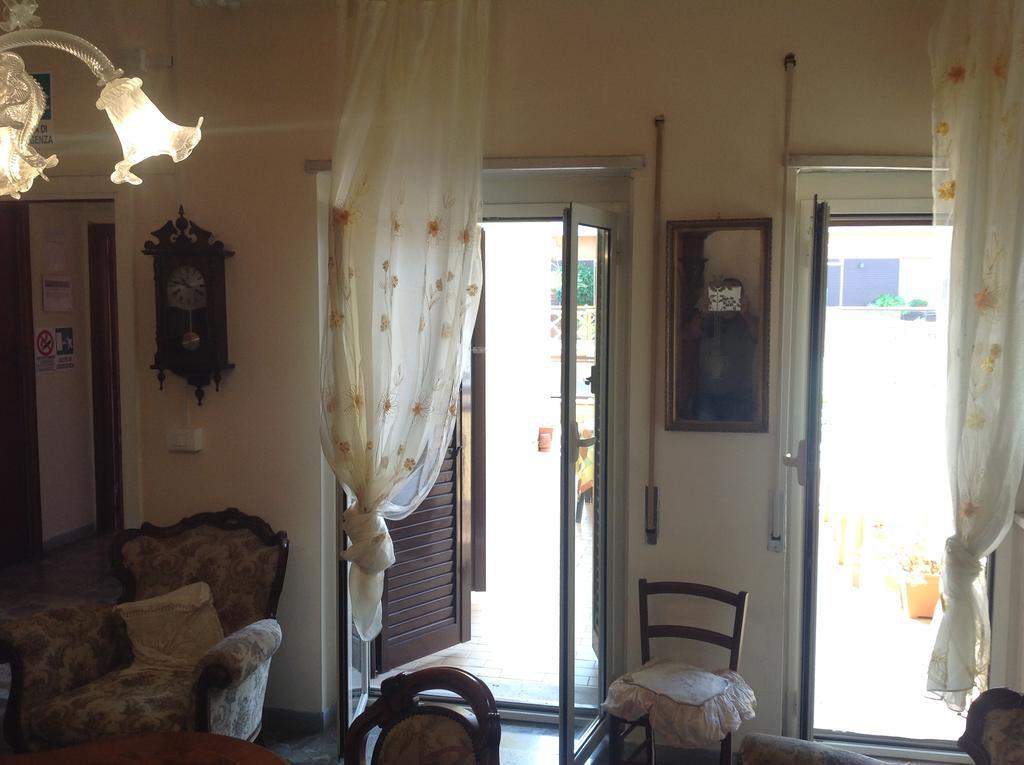 Appartamento Zia Gesina Lido di Ostia Kültér fotó
