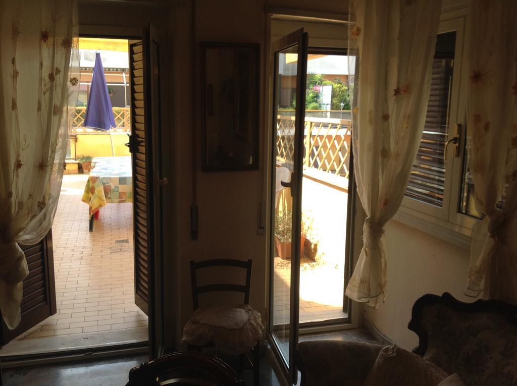 Appartamento Zia Gesina Lido di Ostia Kültér fotó
