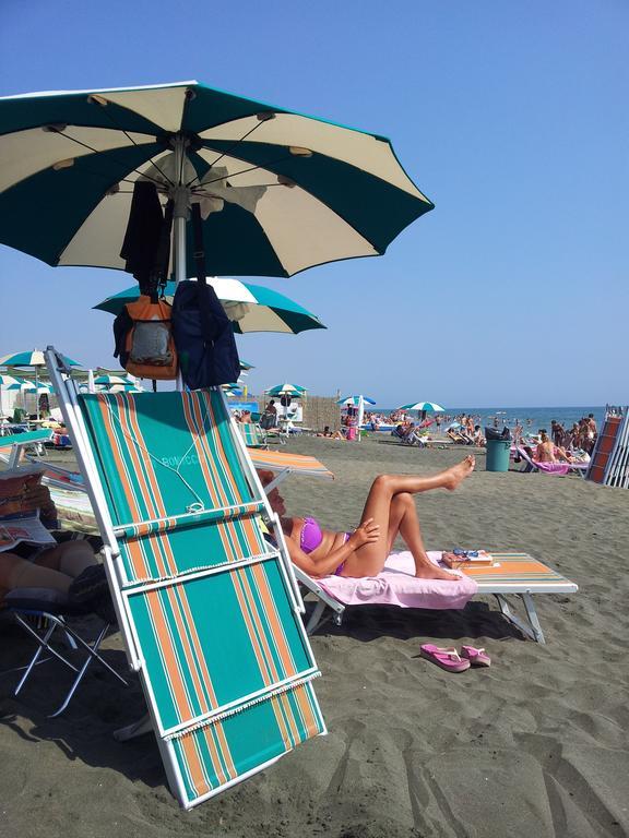 Appartamento Zia Gesina Lido di Ostia Kültér fotó